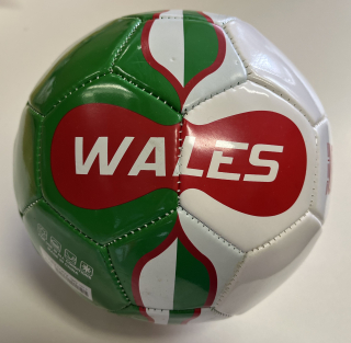 fotbalový míč, kopačák WALES, velikost 5, barva bílá/červená/zelená